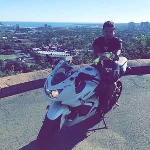 Meet your Posher, Jonathan